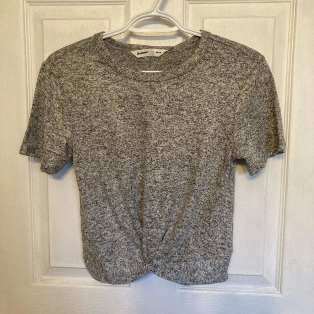 Women's short sleeved crop top sweater